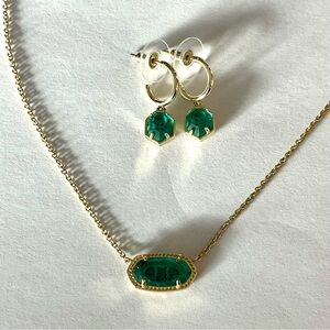 Kendra Scott Elisa Gold Toman in London Blue Jewelry necklace and earrings